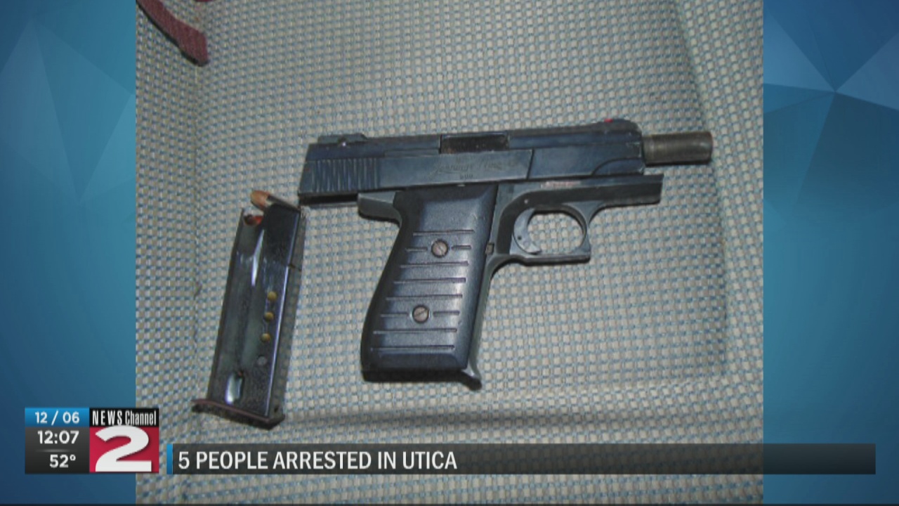 5 facing weapons charges after gun found during traffic stop in Utica - Vimarsana News